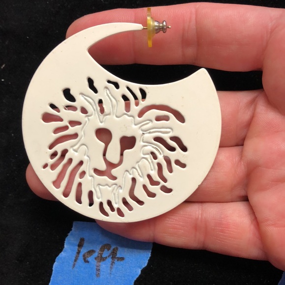 Vintage Rare Anne Klein Lion Head Logo Crescent Shaped Earrings - Picture 4 of 16